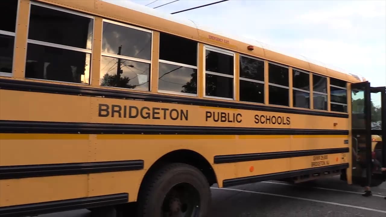 Hace casi tres semanas que Dulce no acompaña a sus amigos de escuela.