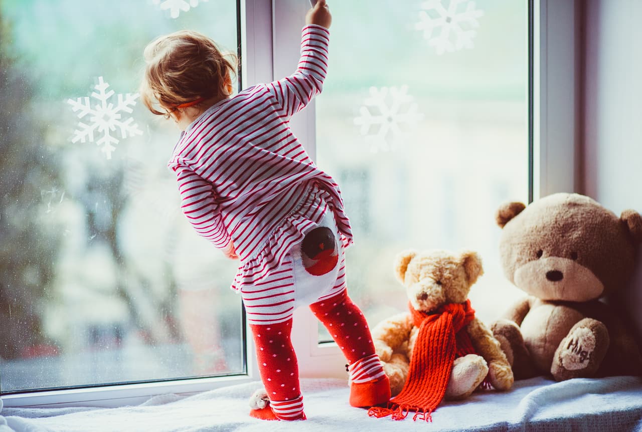 <b>Ventanas.</b> Cubre todas las ventanas, incluidas las de la planta baja, con barrotes para que tus hijos no se lleven un susto tras tropezarse o dar un paso en falso.