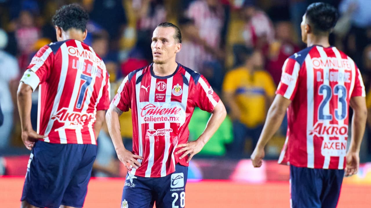 Pese a su liderato, Chivas no convence ante los contendientes