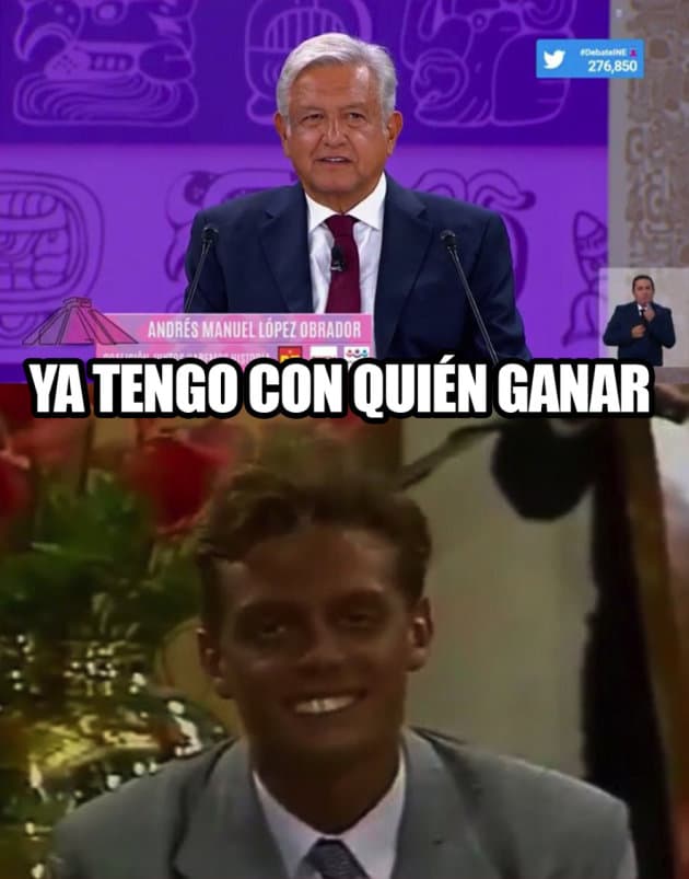 El inusual bronceado con el que apareció Andrés Manuel López Obrador, fue motivo de comparación con el cantante Luis Miguel.