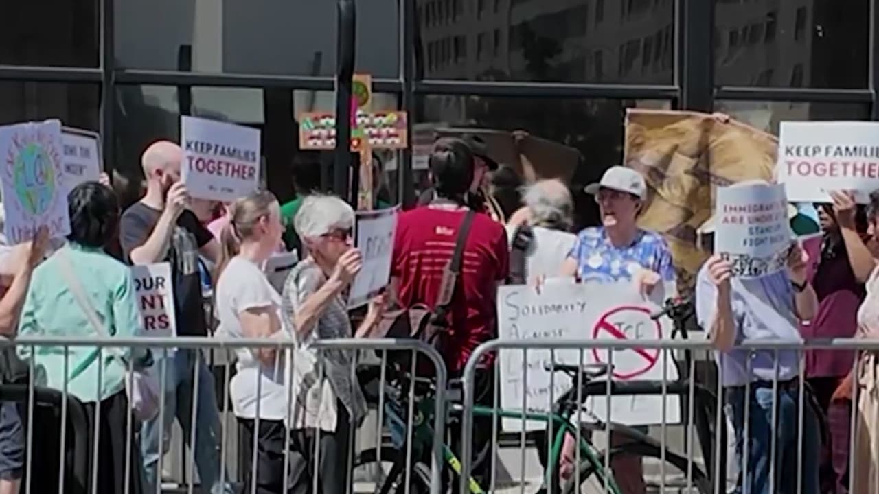 “Se cree un falso profeta”, católicos de Filadelfia reaccionan a nuevo ataque de Trump al papa León