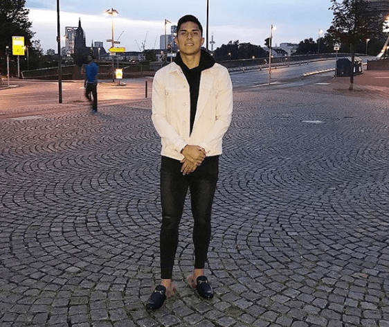 Carlos Joel Salcedo Hernández, juega como defensa.