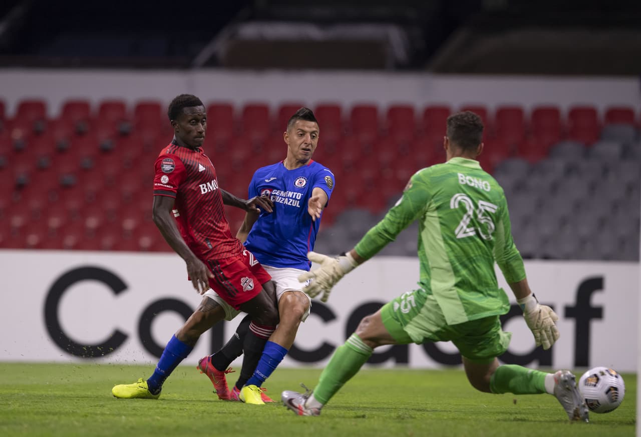 Con un solitario gol de Brayan Angulo, Cruz Azul vulve a vencer a Toronto y con un marcador global de 4-1, son el segundo equipo clasificado a las semifinales.