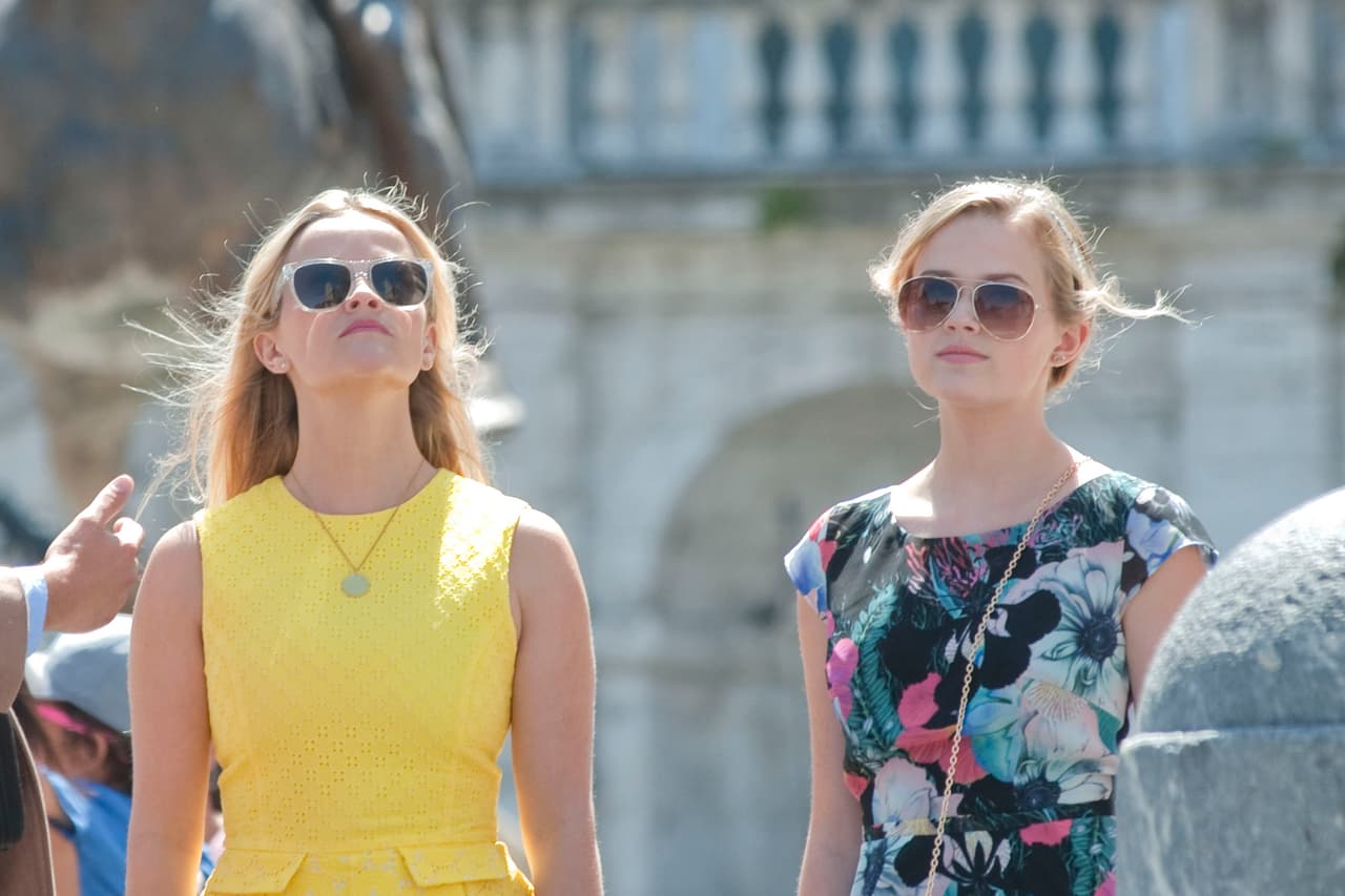 El sombrerito que la cubría del sol no tuvo escapatoria.