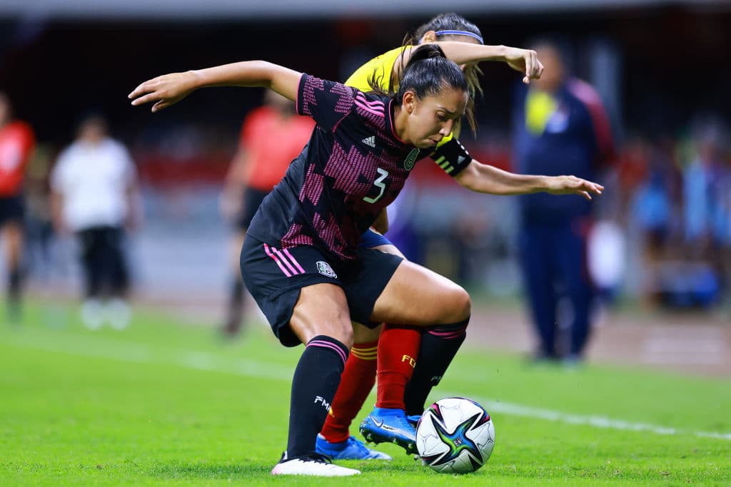 México sabe aprovechar a localía y con anotaciones de Maria Sánchez y Maricarmen Reyes, las locales vencen 2-0 a las seleccionadas colombianas.
