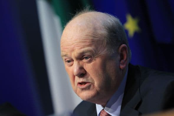 IRLANDA- El ministro irlandés de Finanzas, Michael Noonan, consideró que esta noticia generará "confianza y estabilidad" en la zona euro.