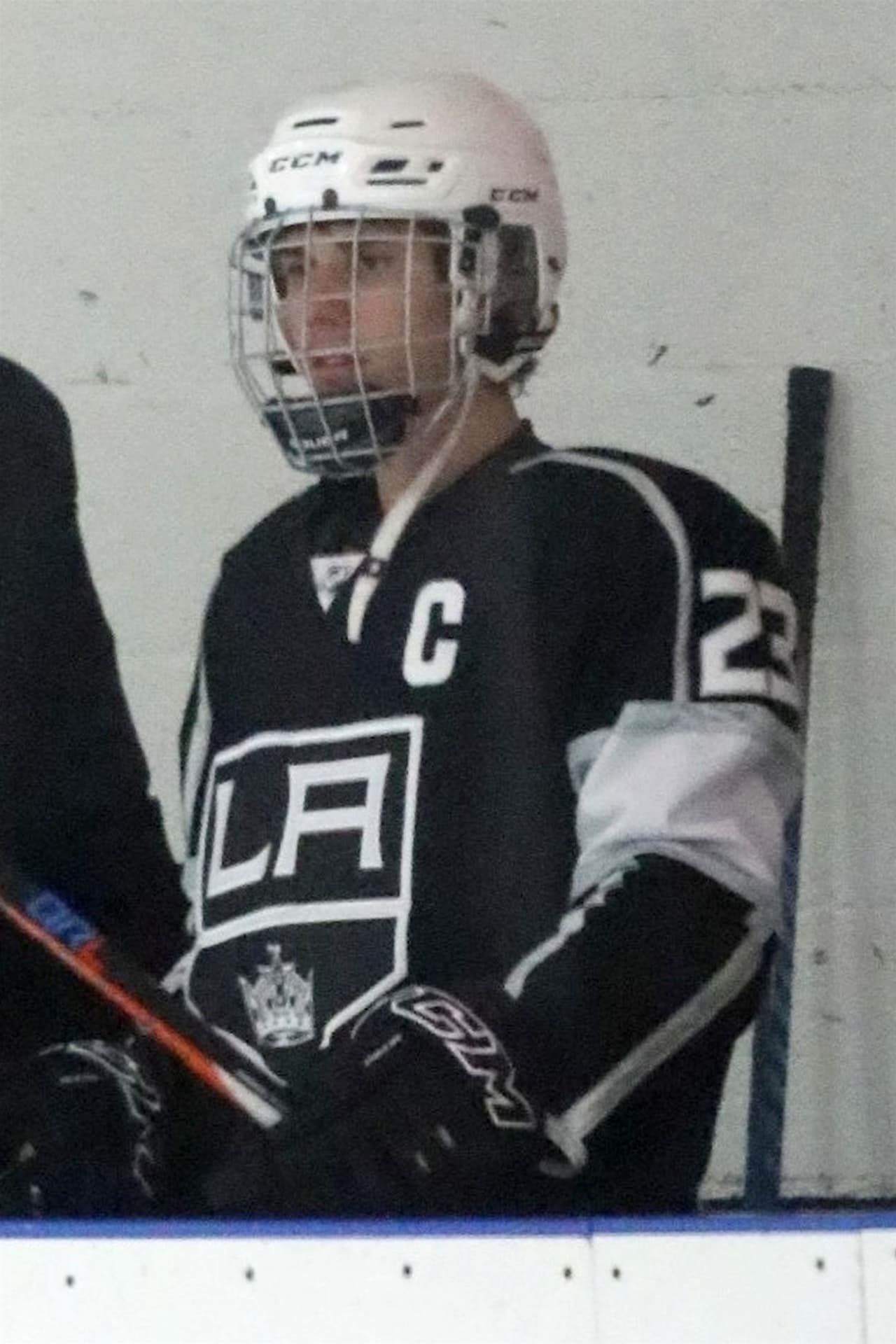 Bieber asiste con regularidad a esta pista bajo techo, ya que participa de una liga. 
<br>