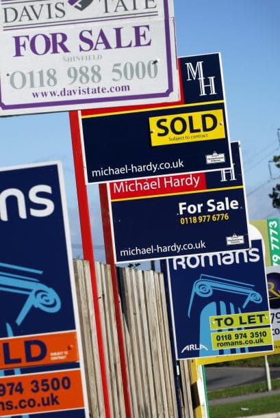 Asimismo, recomendó que las personas que tienen deudas, se enfoquen en los préstamos y tarjetas que no tienen tarifas fijas como los préstamos de vehículo u otro porque los que tienen tarifas fijas, no se verán afectados.