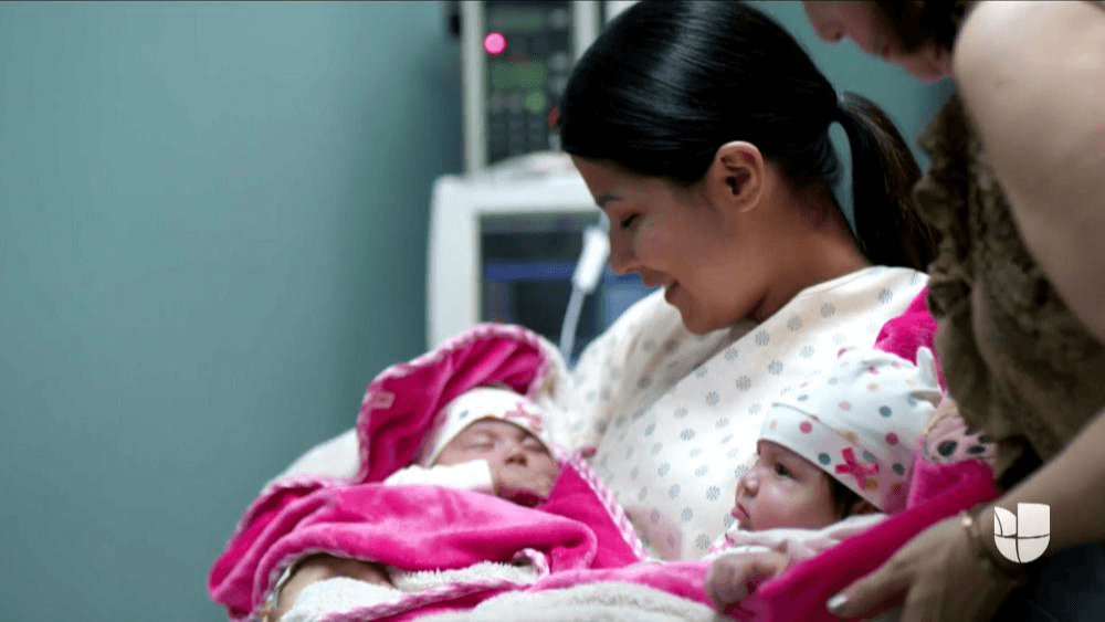 Otro momento importante en la vida del narcotraficante mexicano fue el nacimiento de sus hijas gemelas el 15 de agosto de 2015, en un estado del sur de California.