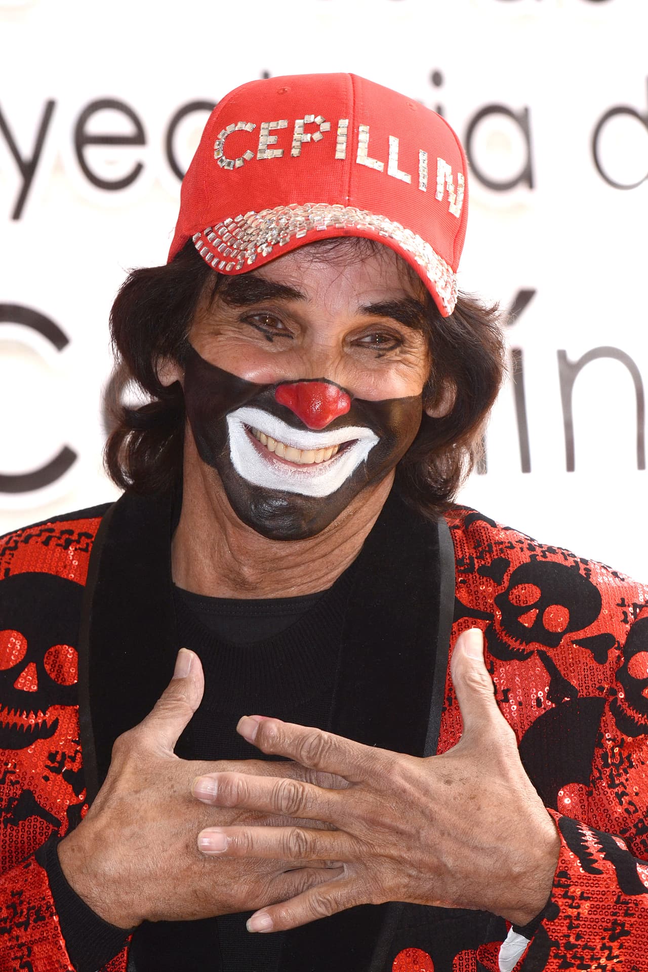 "Creo que hubiera sido más fácil si mi papá y mi mamá me hubieran entendido", admitió.