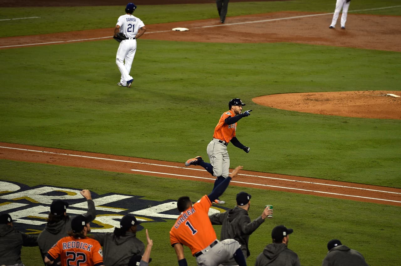 Sus argumentos son consistentes pues considera que la MLB promovió apuestas y el fantasy con equipos que estaban compitiendo bajo medios corruptos y deshonestos, alterando los resultados de los partidos y ocasionando pérdida de dinero, tanto en suscripciones cómo en premios.