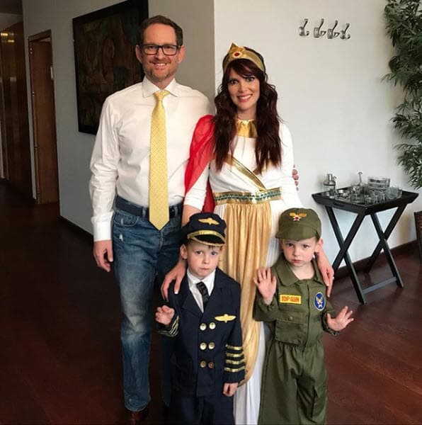 Actualmente Sarah Mintz radica en la Ciudad de México con su familia, pues su esposo es un alto ejecutivo de la cadena TV Azteca.