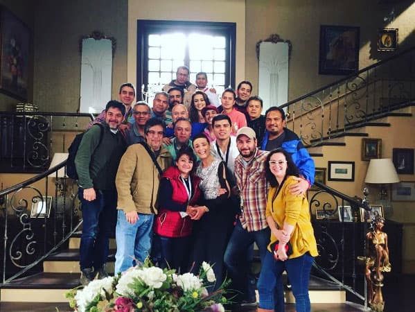 Durante varios meses la actriz estuvo día y noche en los foros, por eso les agradeció con esta imagen en Instagram: "Los amo con todo mi corazón! #tr3svecesana👩👩👩 #foro8#graciasDios".