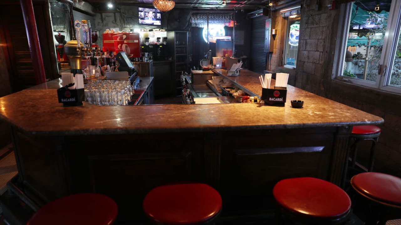 No todos cumplen las medidas preventivas en el inicio de la fase 3 de apertura en Miami-Dade