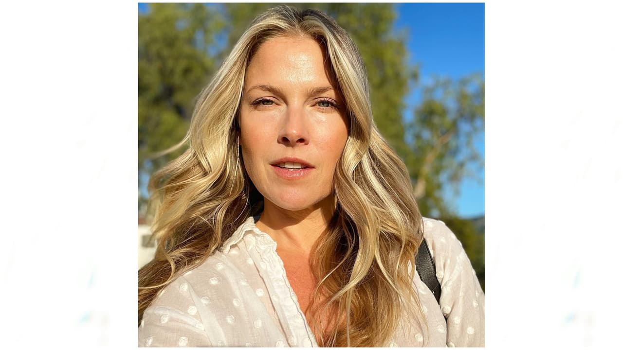 En el 2007 fue Claire en 'Resident Evil: Extinction', papel que repitió en 'Resident Evil: Afterlife' (2010) y 'Resident Evil: The Final Chapter' (2017). Desde el 2019 hasta el 2020 participó en 20 episodios de la serie 'The Rookie'.