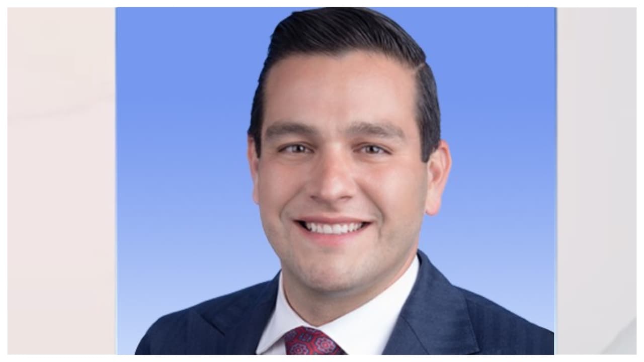 Trump nomina a Kevin Cabrera, comisionado de Miami-Dade, como embajador en Panamá
