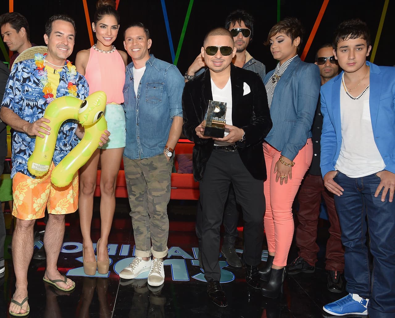 Y un año después, en 2013, el de'fiesta playera', lo que implicaba un look más relajado por parte de los invitados.