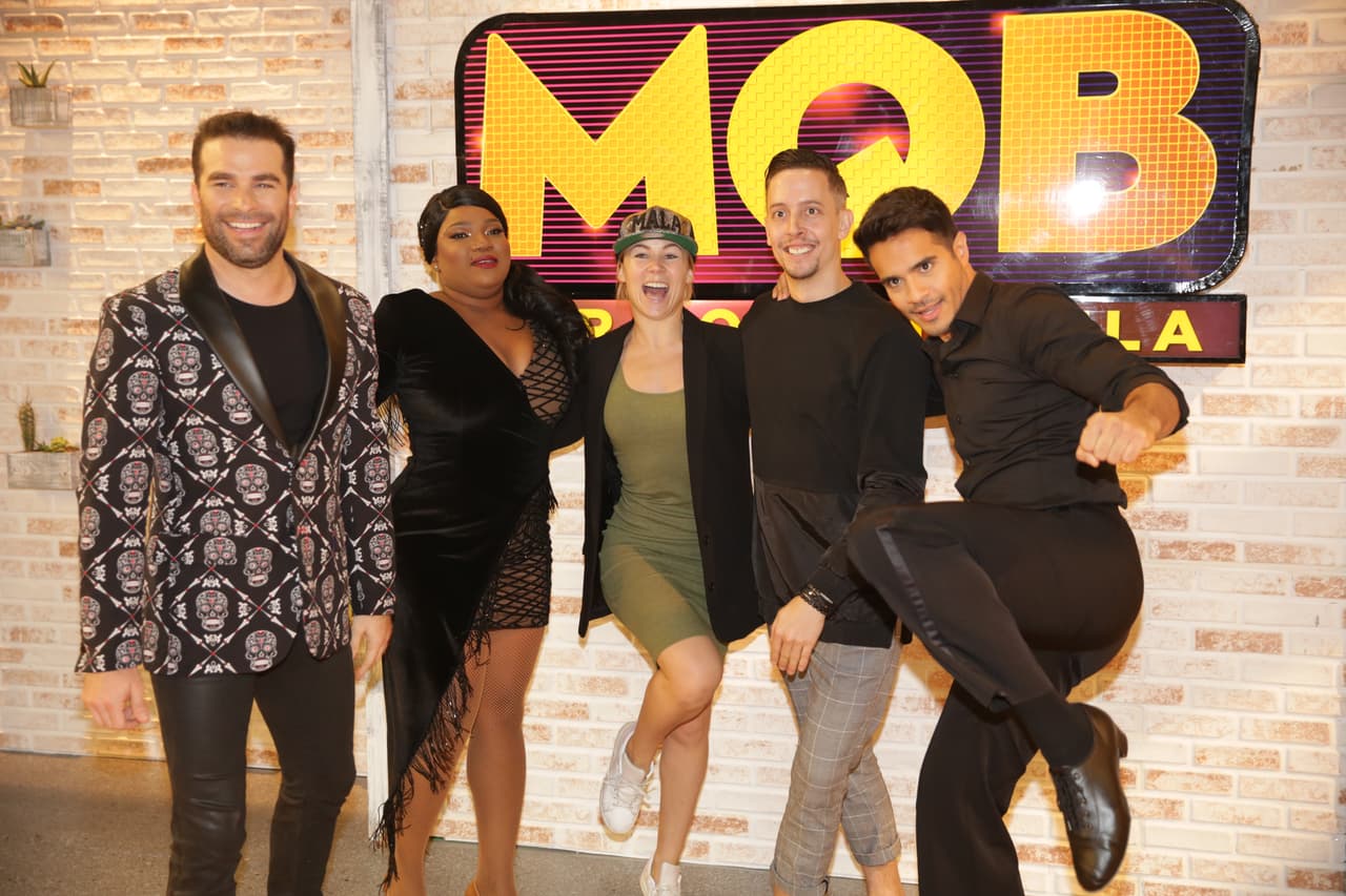 No todos los momentos en el backstage son 'in fraganti'. Hubo momentos más 'posados'.