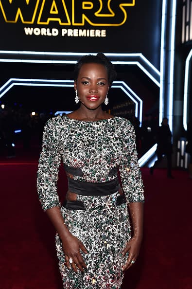 ¡Así lució Lupita en la alfombra roja!