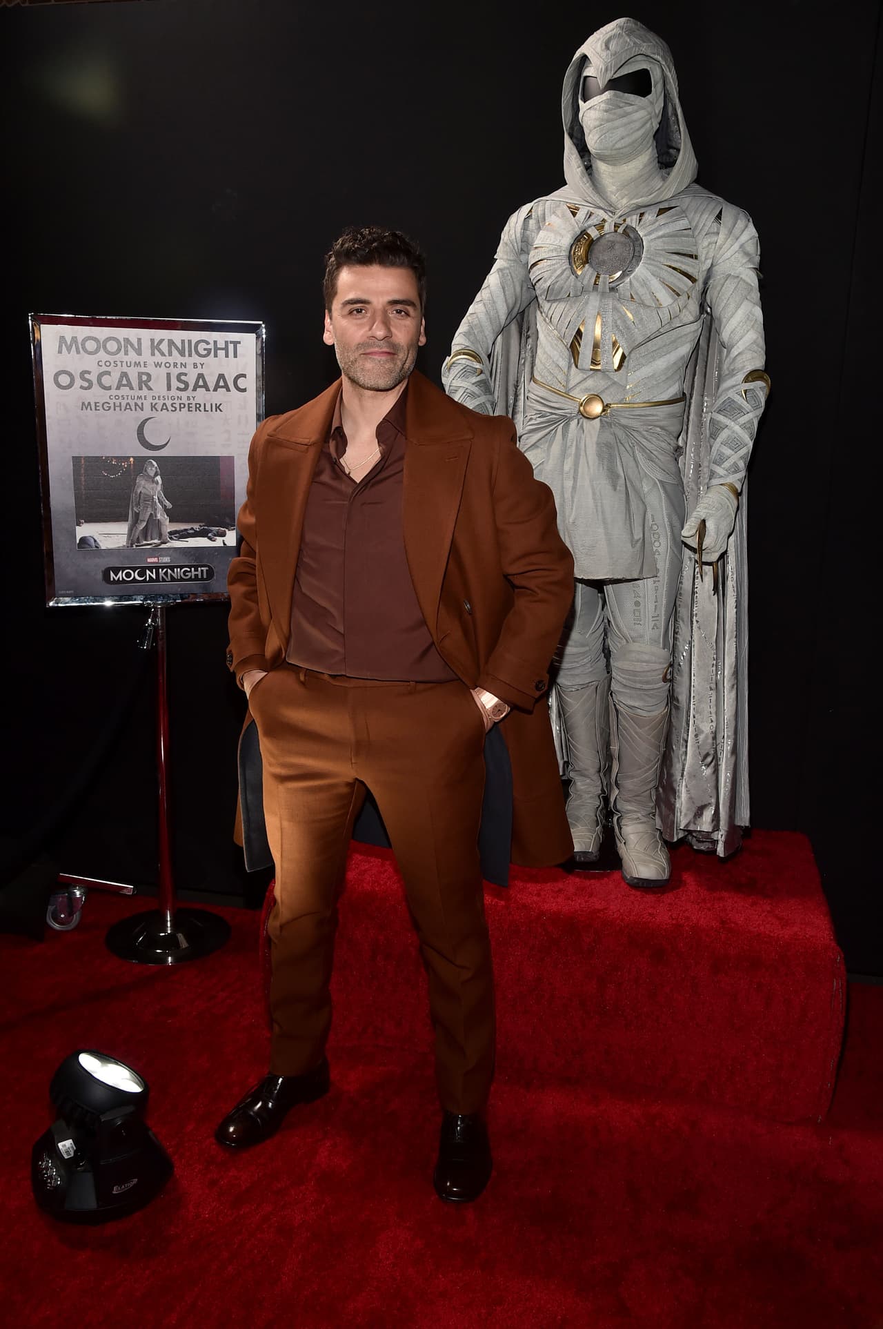 El guatemalteco 
<b>Oscar Isaac</b> se encuentra en su mejor faceta como actor tras protagonizar Moon Knight con el enigmático personaje de Marvel, Marc Spentor y, al mismo tiempo, el trabajador de museo Steven Grant.
<br>