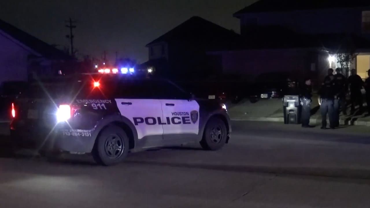 Mujer llama al 911 y confiesa que baleó mortalmente a su esposa tras una discusión al noreste de Houston