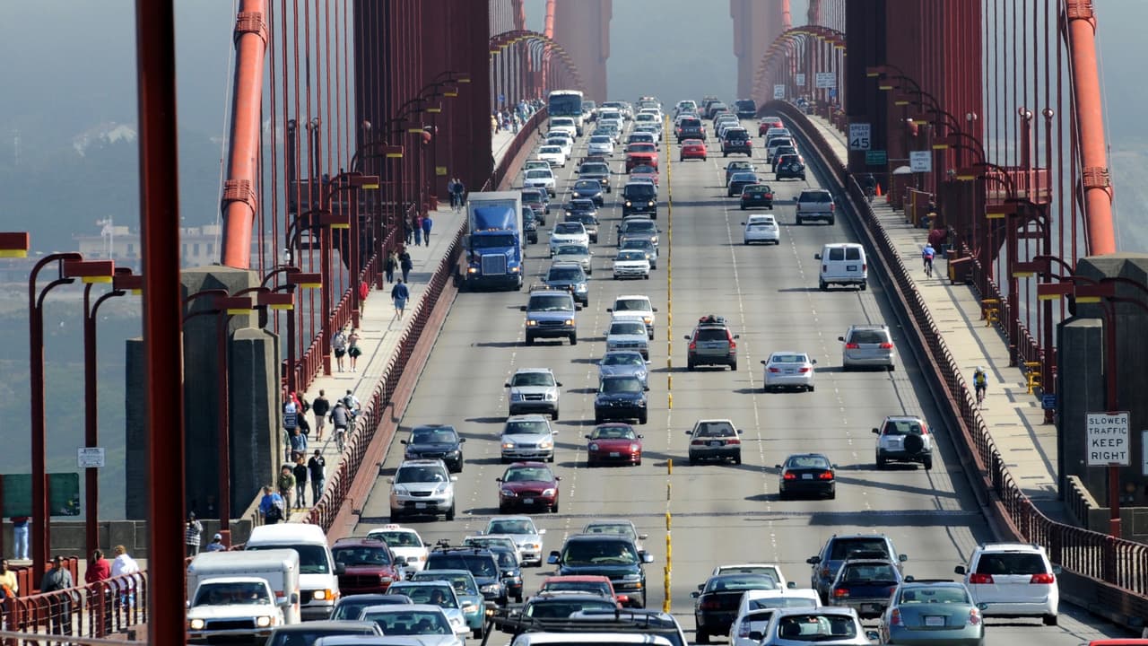 <h3 class="cms-H3-H3">5. San Francisco, California</h3>
<br>Los conductores de la gran ciudad del norte de California son 
<b>19.02% más agresivos</b> que el conductor promedio de Estados Unidos. Los pobres también pierden en promedio 116 horas al año atrapádos en atascos de tráfico.