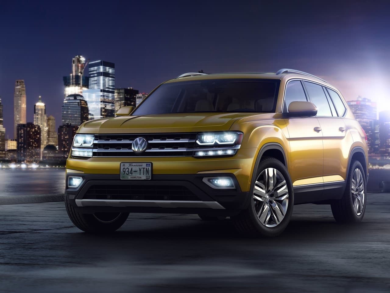 La nueva Volkswagen Atlas ofrecerá la opción de dos motores: un cuatro cilindros turbo alimentado de 2.0 litros que genera 238 caballos de fuerza, y un V6 de 3.6 litros que genera 280 caballos de fuerza. Ambos motores llegan acoplados a una transmisión automática de ocho velocidades.