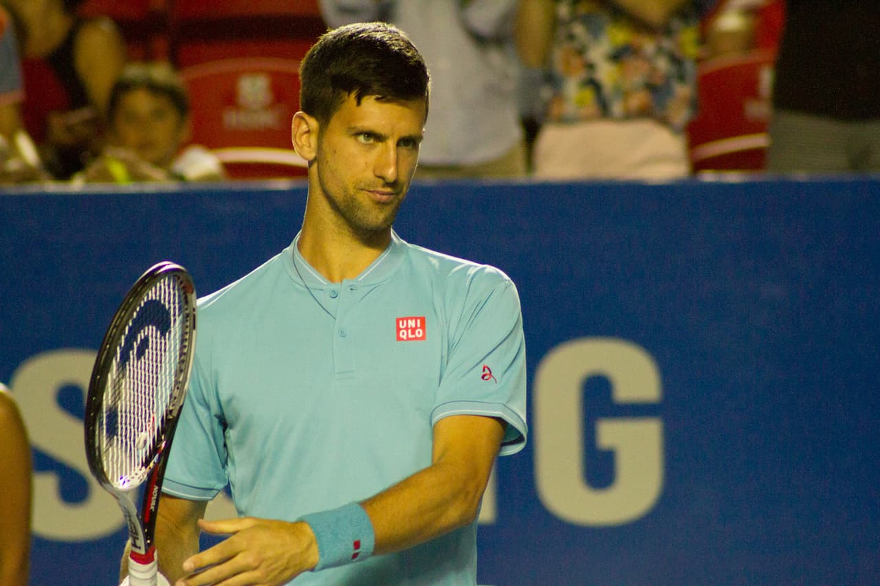 Nick Kyrgios eliminó al favorito del Abierto Mexicano, el serbio Novak Djokovic, número dos en la siembra de la ATP. El australiano dio una demostración de potencia y precisión con su saque que se tradujo en 25 aces para acceder a las Semifinales.