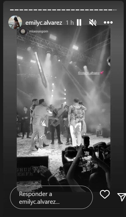 Además, la música corrió a cargo de Grupo Firme y Carin León, entre otros.