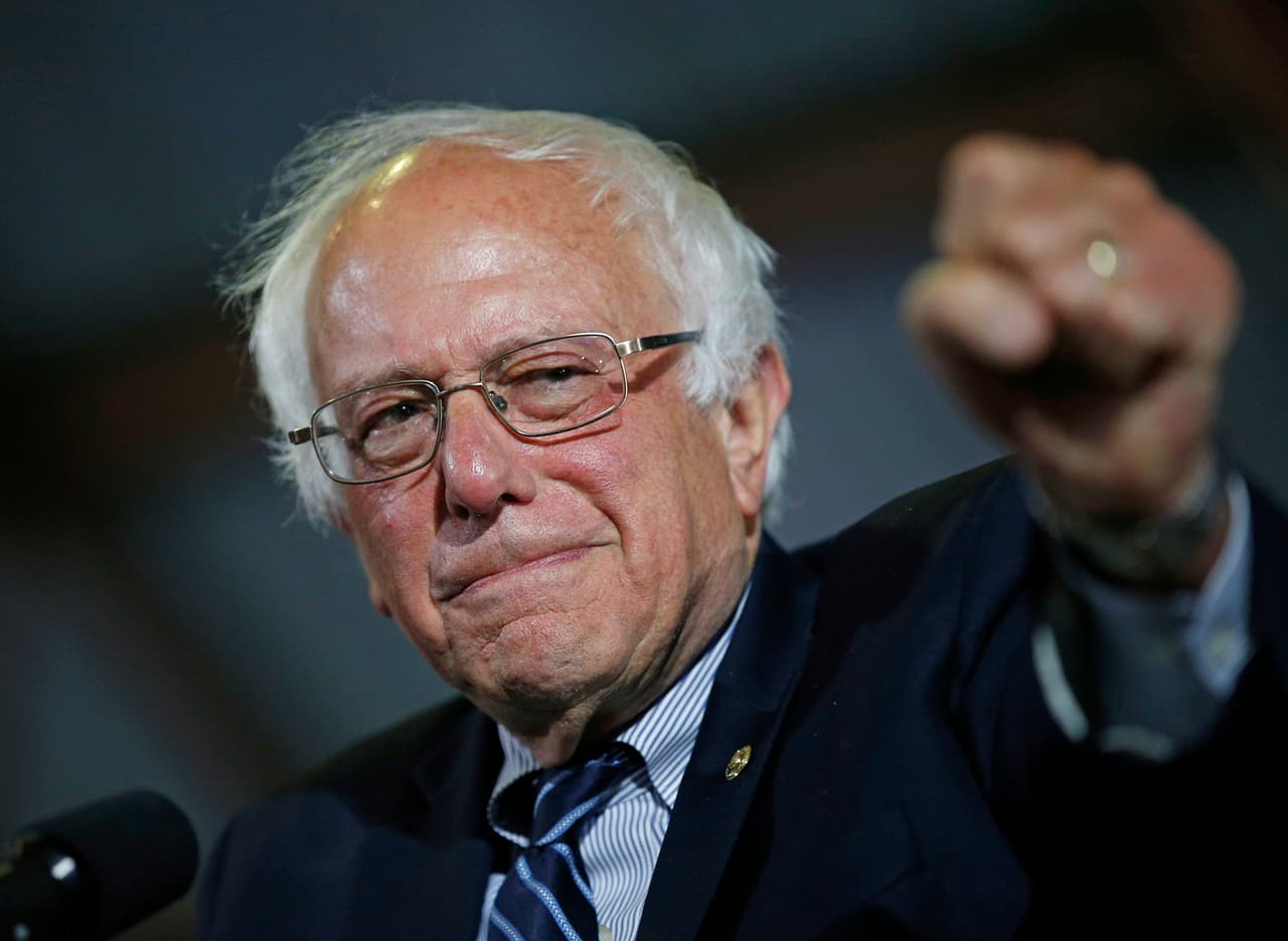 Sanders contenta a sus seguidores con su promesa de lucha 