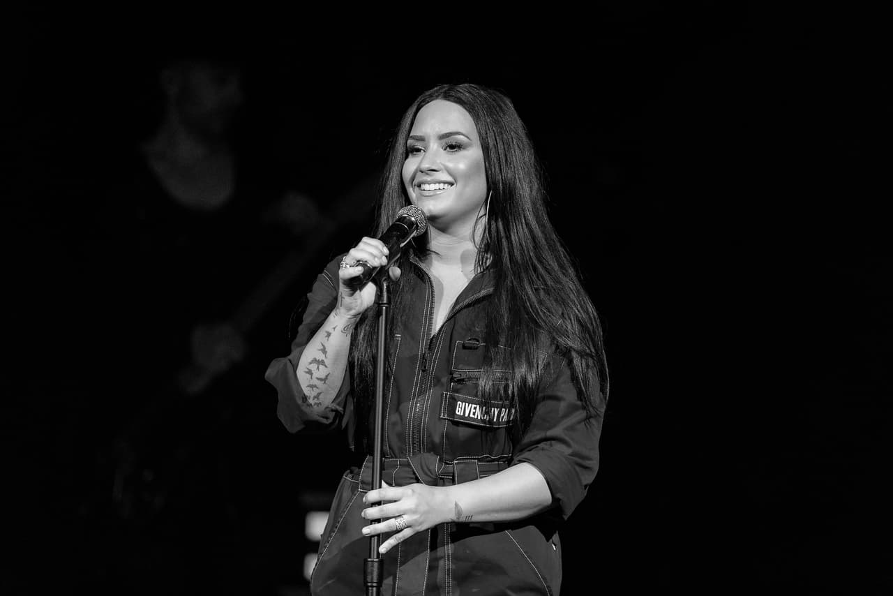 Demi Lovato: la actriz norteamericana con raíces mexicanas tuvo problemas psicológicos y emocionales y desde que los superó ha sido una voz oficial en contra del bullying.