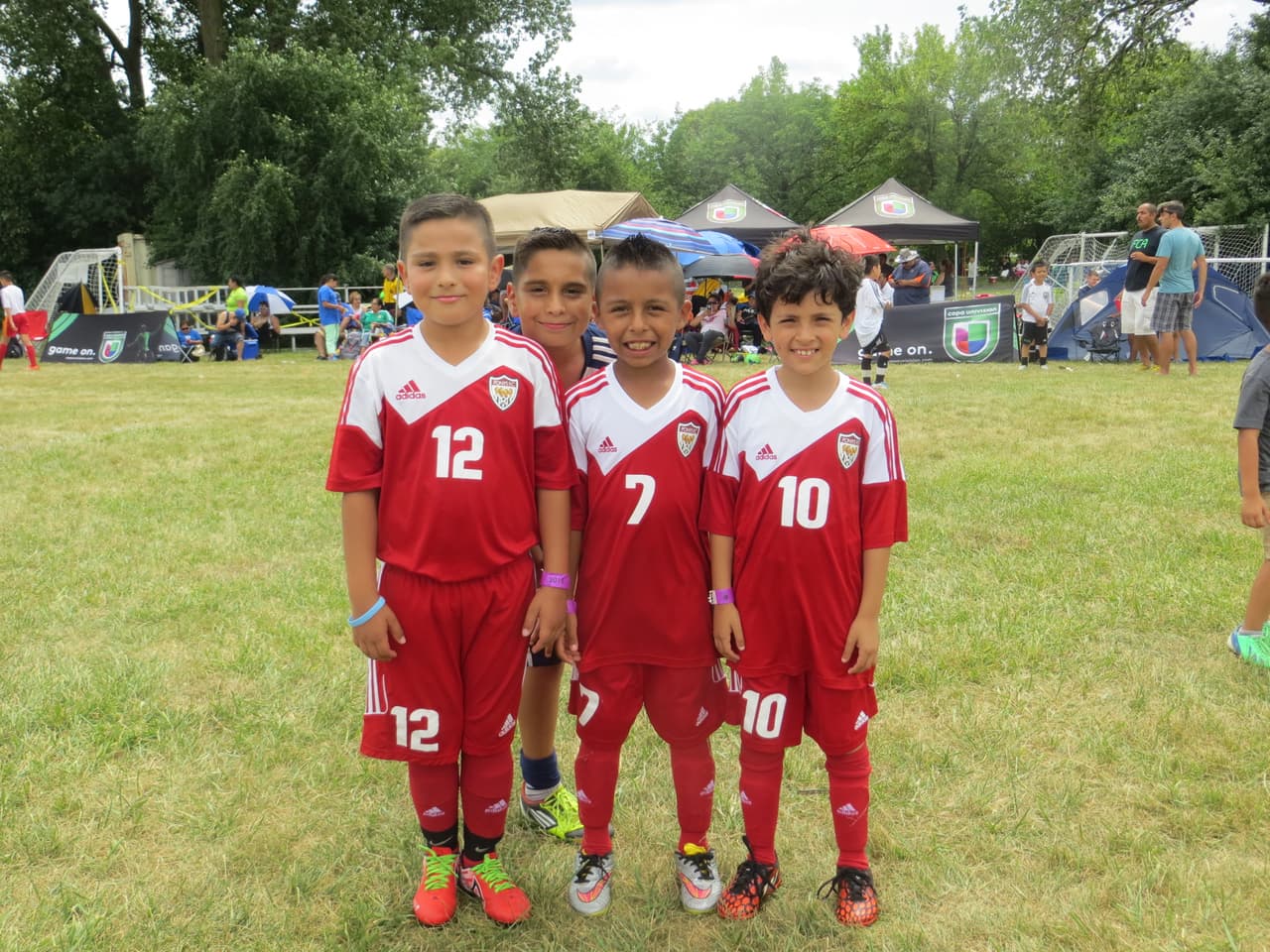 Una verdadera fiesta de goles y diversión marcó el inicio de Copa Univision 2015. Mira la galería de fotos de este gran evento deportivo.