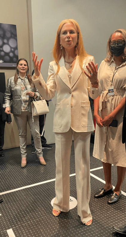 Los internautas reaccionaron ante las fotos y se mostraron sorprendidos al ver que Nicole era mucho más alta que el intérprete de 'Soldado del amor'.
<br>