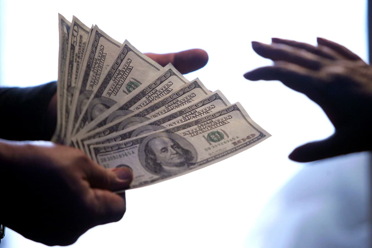 La cónsul aclara que la activación se hace de forma digital, a través de la página.
<br>
<br>
<b>Con la tarjeta se puede enviar hasta 2,500 dólares desde Estados Unidos a México, de forma diaria, y solo se cobrará $3,99</b>