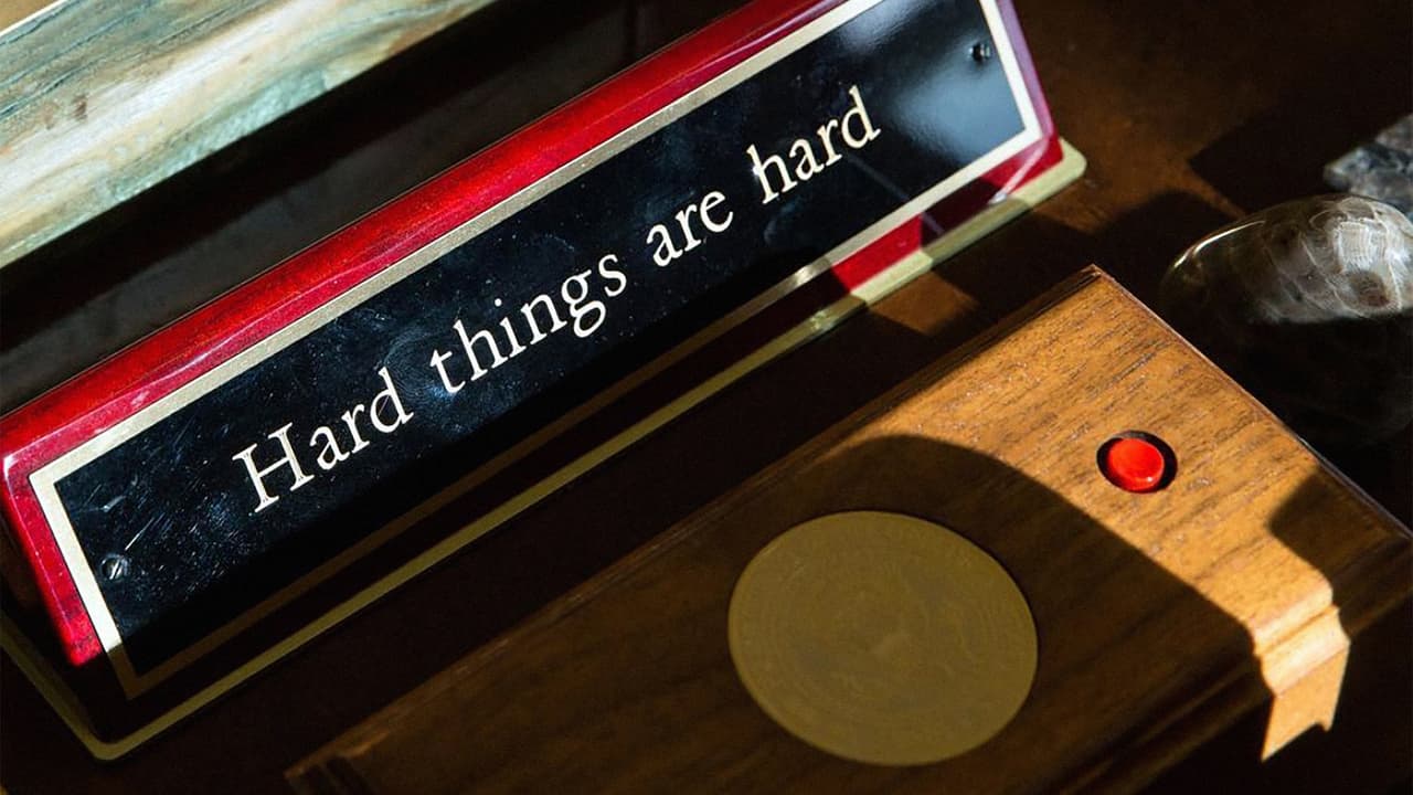 El fotógrafo de Obama baja los humos a Trump: "el botón rojo del despacho presidencial sirve para llamar al valet, no para empezar una guerra"