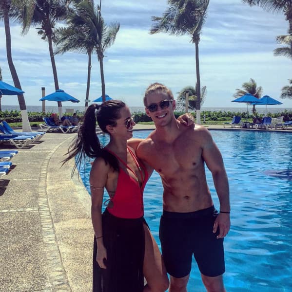 ¡Polo Morín dejó ver su 'six pack'!