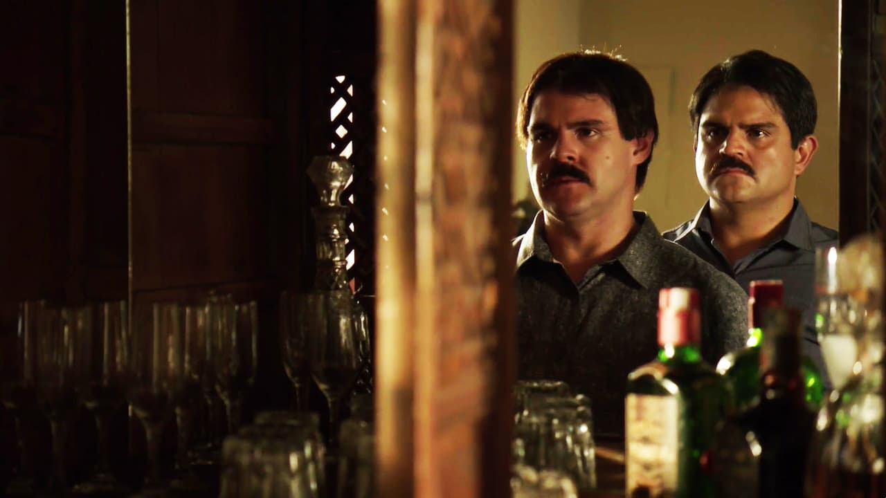 Para lograrlo, el capo consiguió a un hombre idéntico que lo suplantaría.