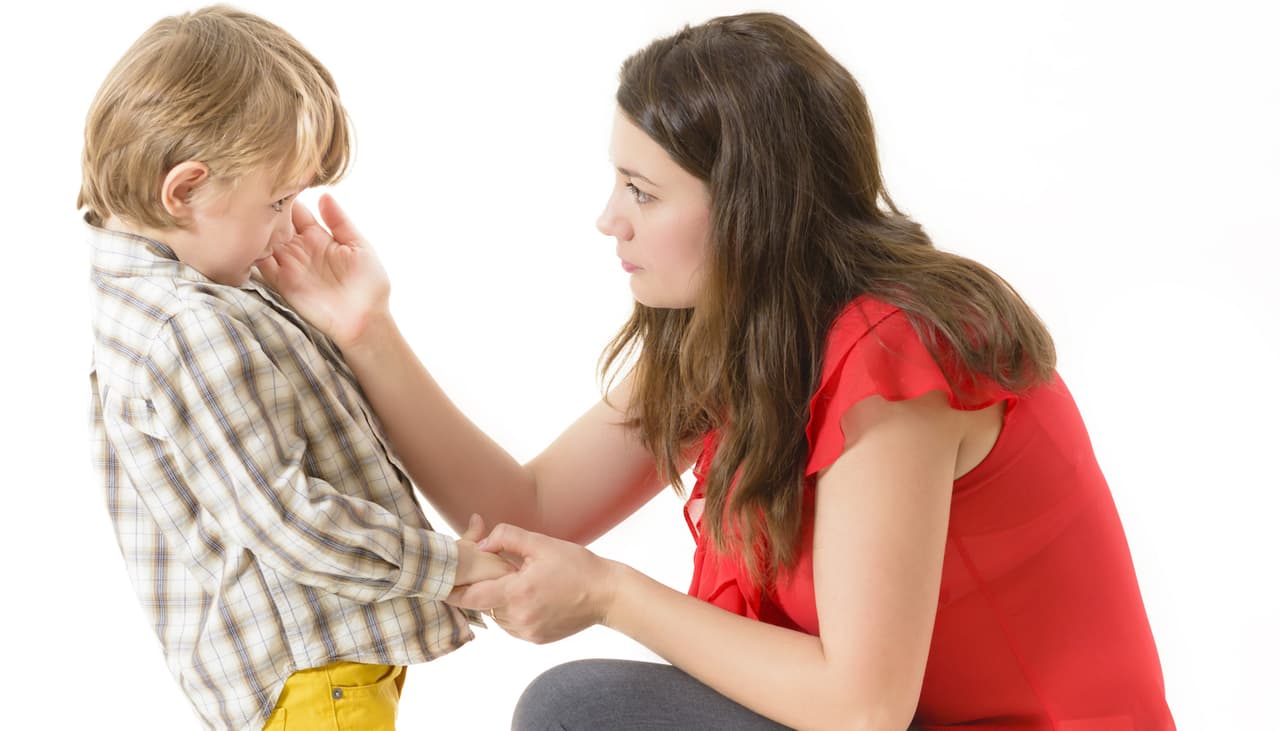 Cuando tu hijo se queja de su maestra, ¿qué haces?