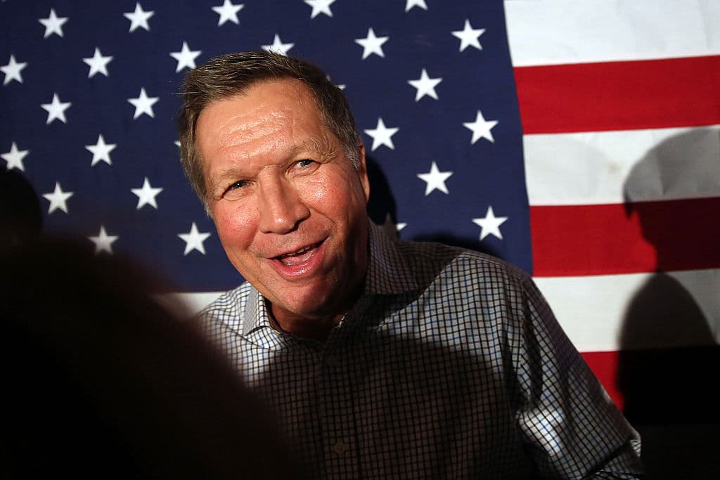 ¿A quién le roba votos John Kasich?
