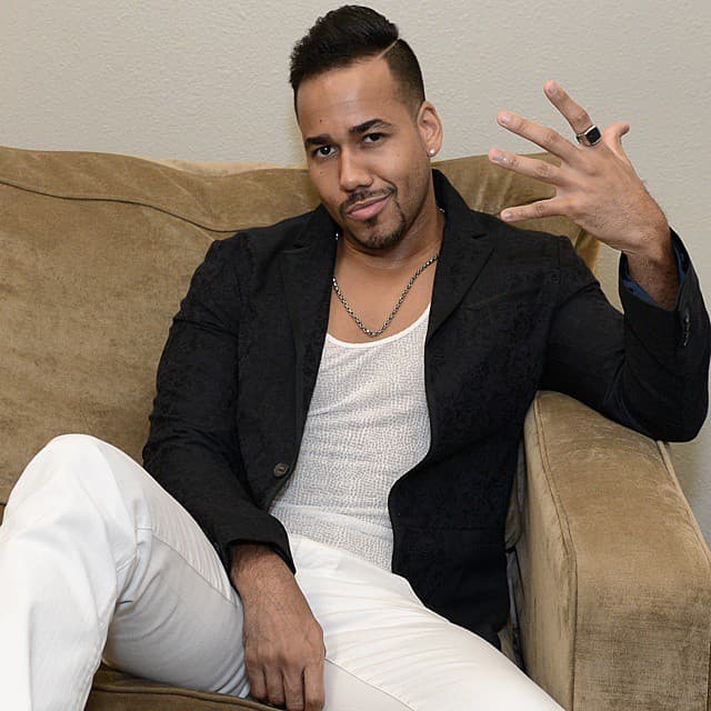 Suspiros de amor a su alrededor.