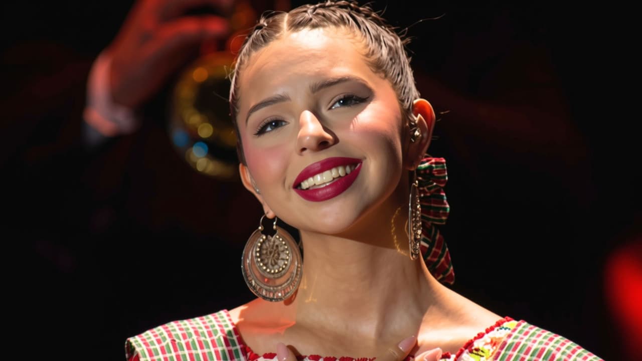 Ángela Aguilar estremece con su voz Premios Juventud al entonar una versión original de 'Cielito Lindo'