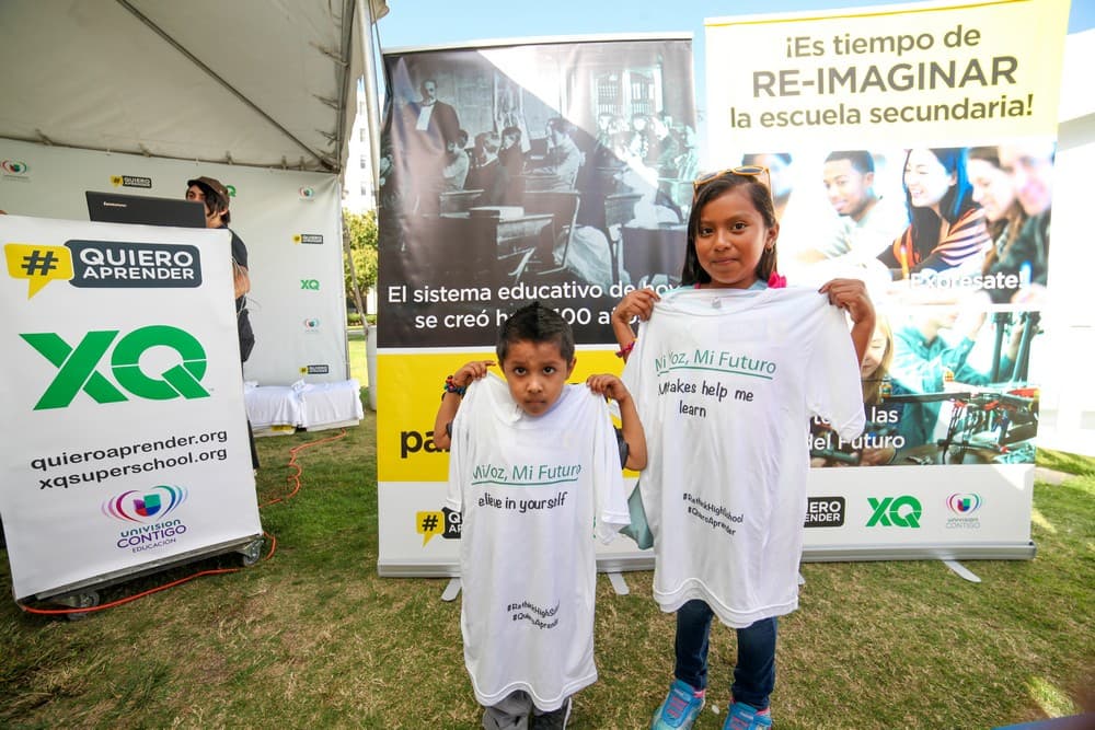 Como todos los años, Univision realizó su ya tradicional Feria de la Educación, el 15 de octubre de 2016, por primera vez en los terrenos de CalState Northridge. Decenas de miles de padres e hijos asistieron al mayor evento educativo de la comunidad hispana estadounidense.
