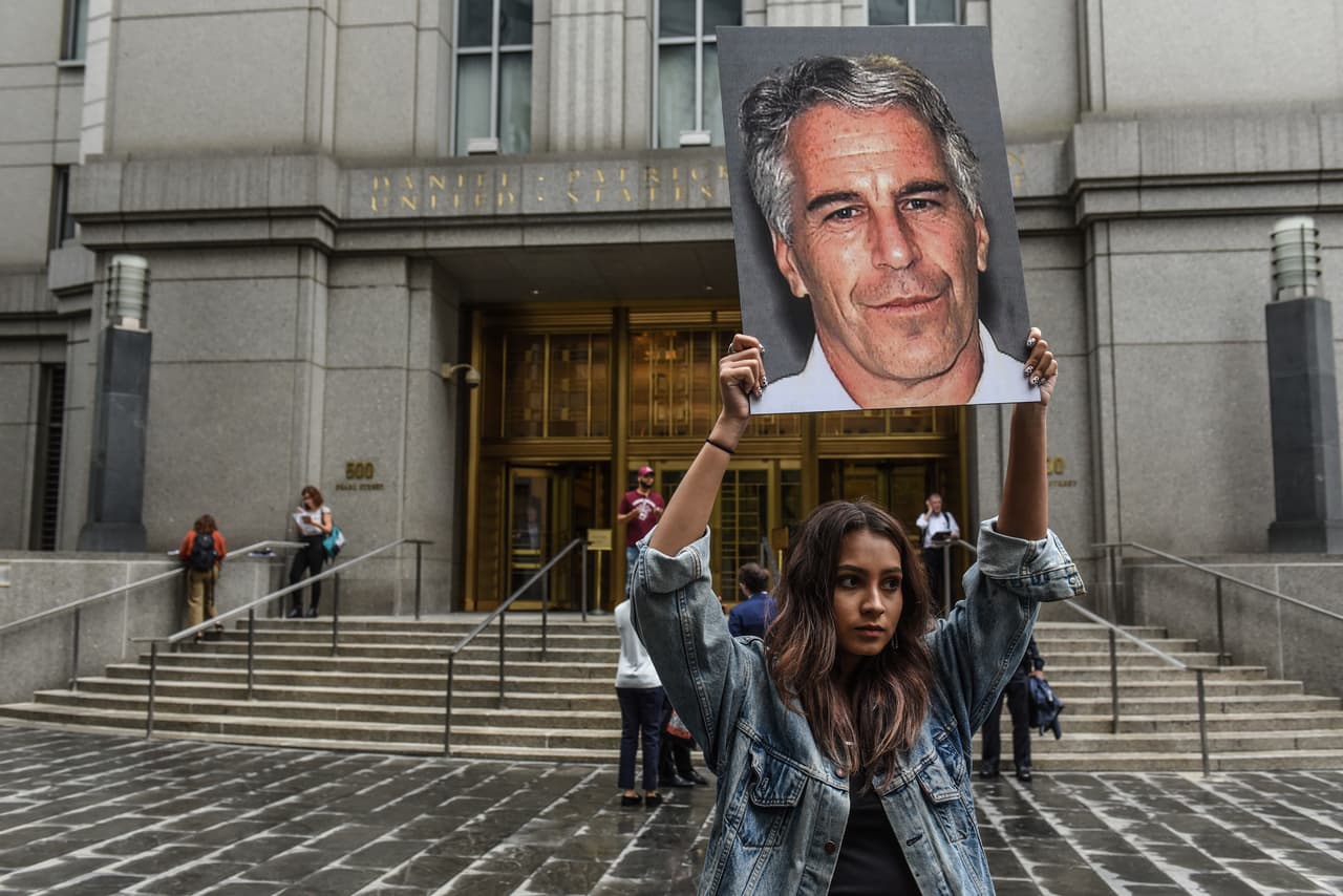 La escandalosa muerte de Jeffrey Epstein