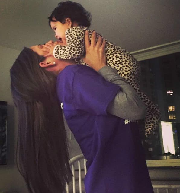 ¡El tesoro más grande de Ana Patricia es Baby Giulietta! (4 de diciembre, 2015).