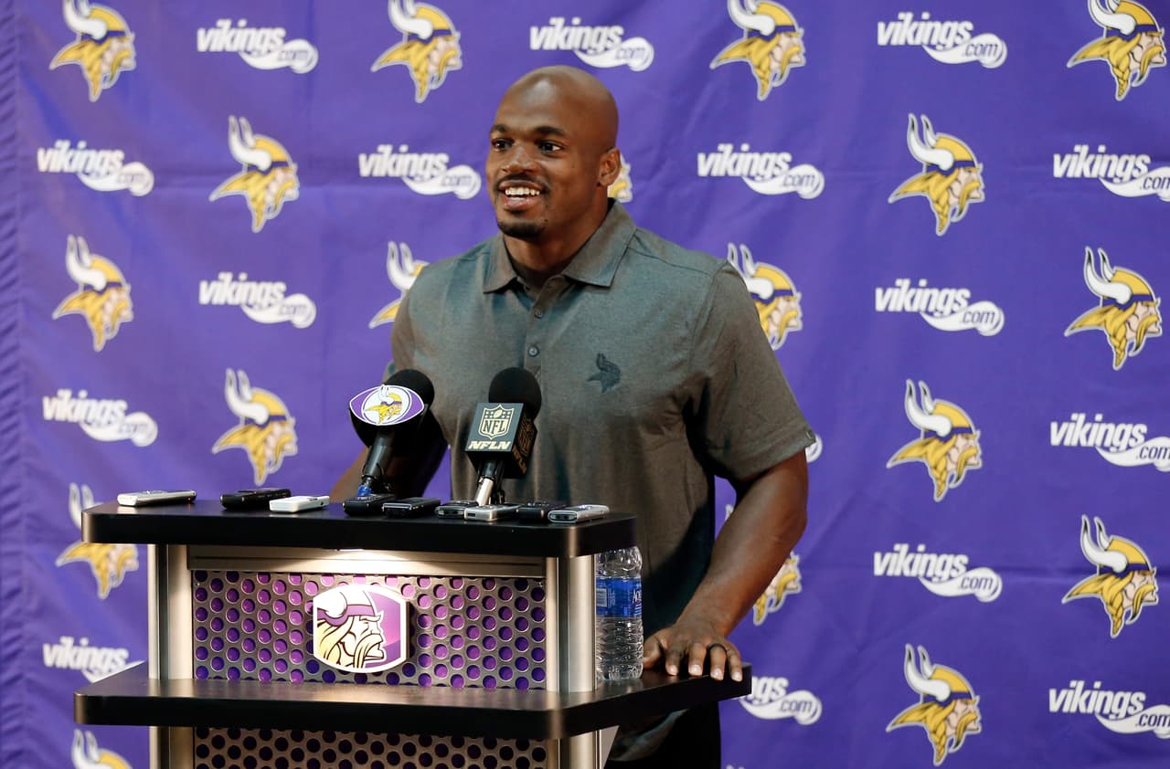 Gran celebración del "Día de Adrian Peterson" en su ciudad natal, Palestine, Texas