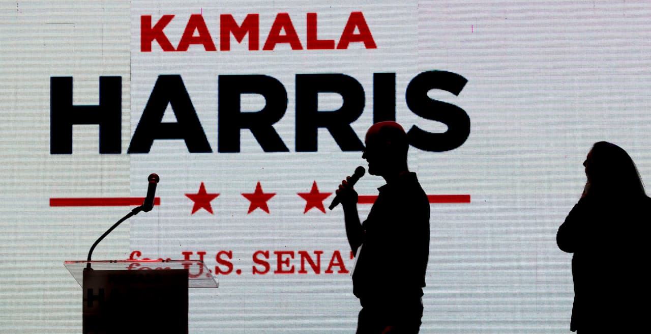 Kamala Harris, simpatizante de una reforma migratoria, afianza curul en el Senado de EEUU