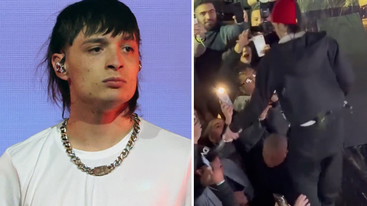 Peso Pluma en el ojo del huracán por mojar a un fan durante concierto: ¿se estaba defendiendo?