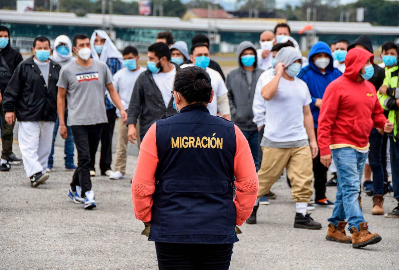 Extranjeros a los que se les aplica la 'ley del castigo' podrán regresar antes, pero con una condición