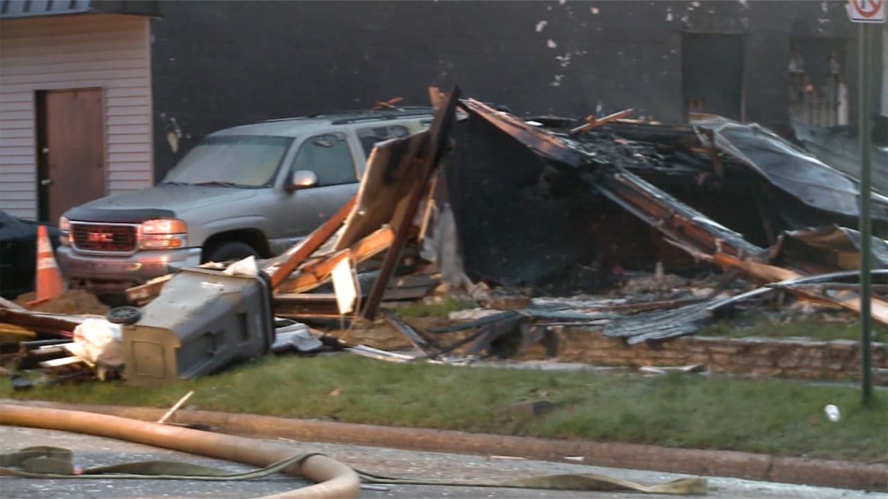 El Departamento de Bomberos de Niles atendió una llamada de emergencia por un incendio cerca de las 2:15 de la mañana del miércoles. 
<br>