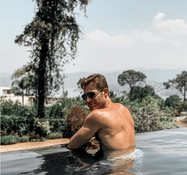 2 - "Cuida el jardín de tu mente…
<b>El pensamiento que riegas crece</b>. Y tú, ¿en qué piensas? ¿
<b>En dónde inviertes tu energía</b>? ¿Te has puesto pensar? Ya es hora. ¡Ánimoooooo!".